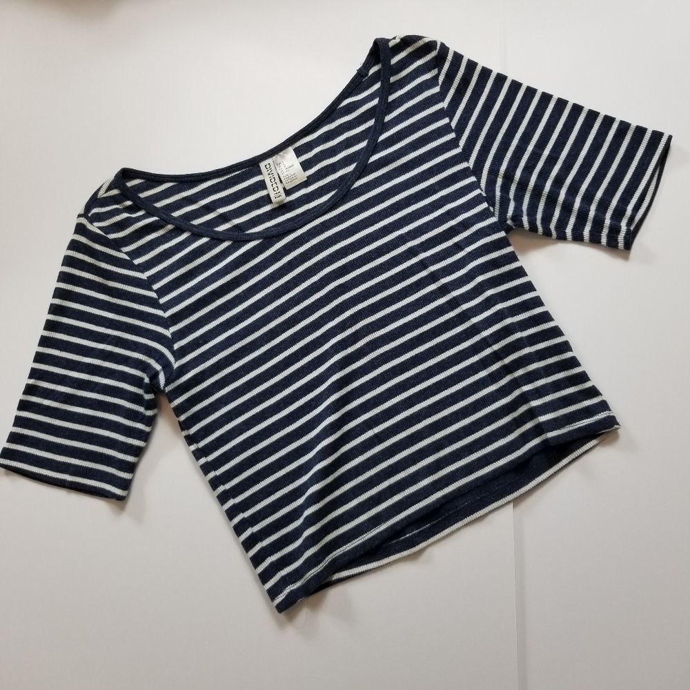 DIVIDED H&M Striped Top Navy/White